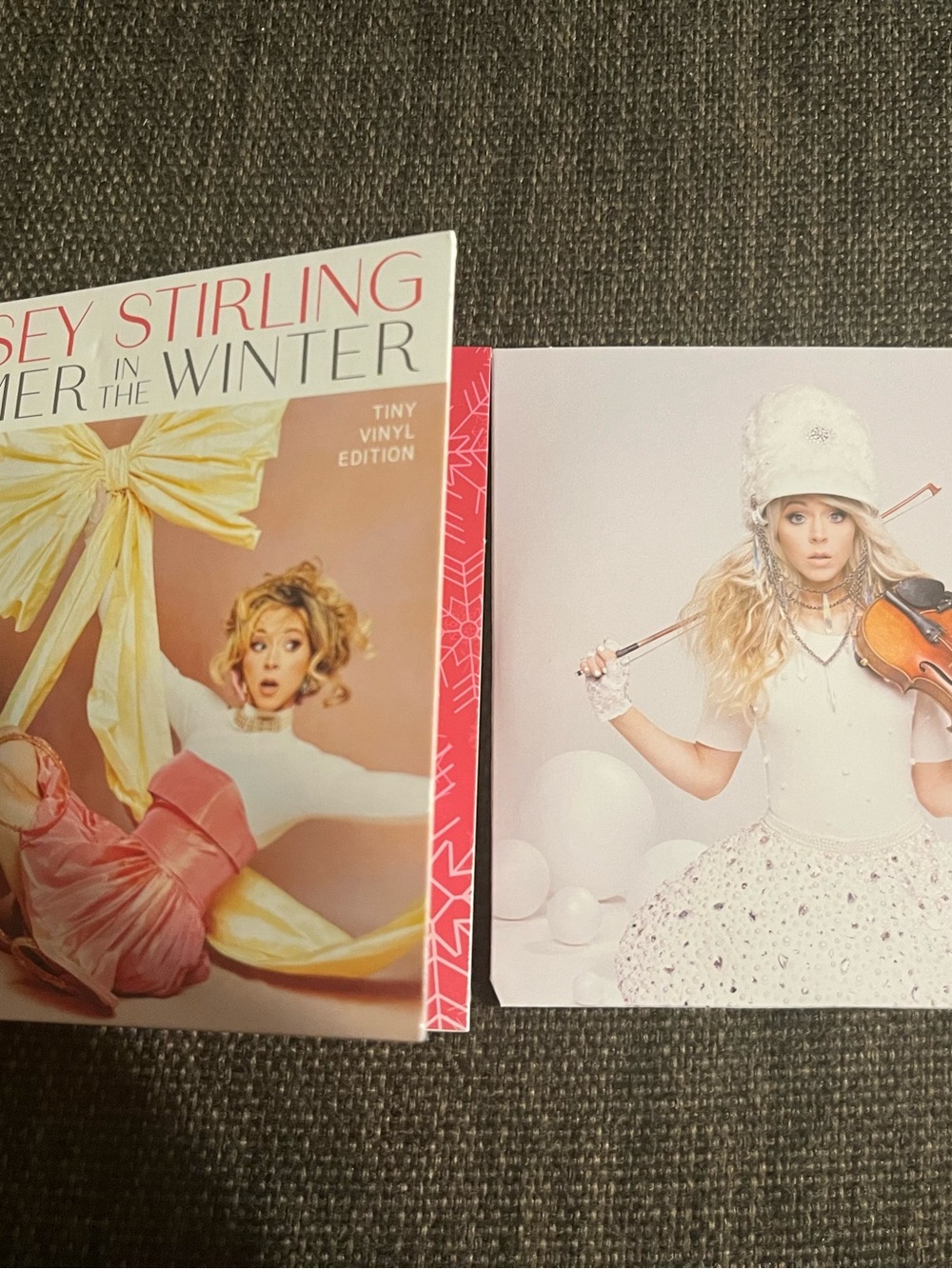 Lindsey Stirling – Warmer In The Winter 2017 Pop on Holiday Sabrina Carpenter